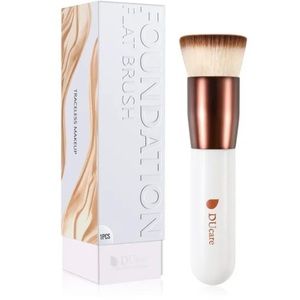 Flat foundation brush